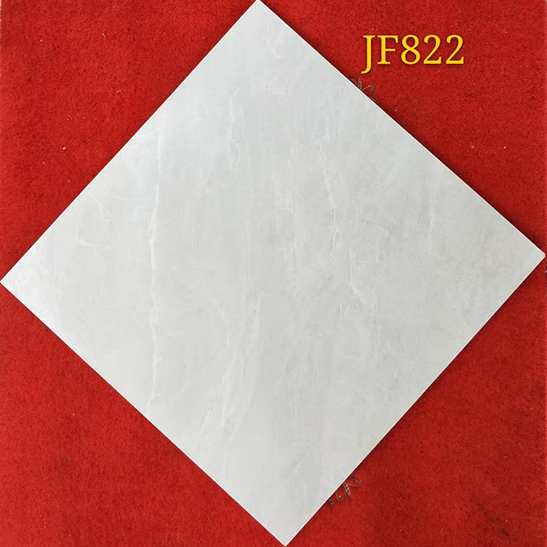 JF822